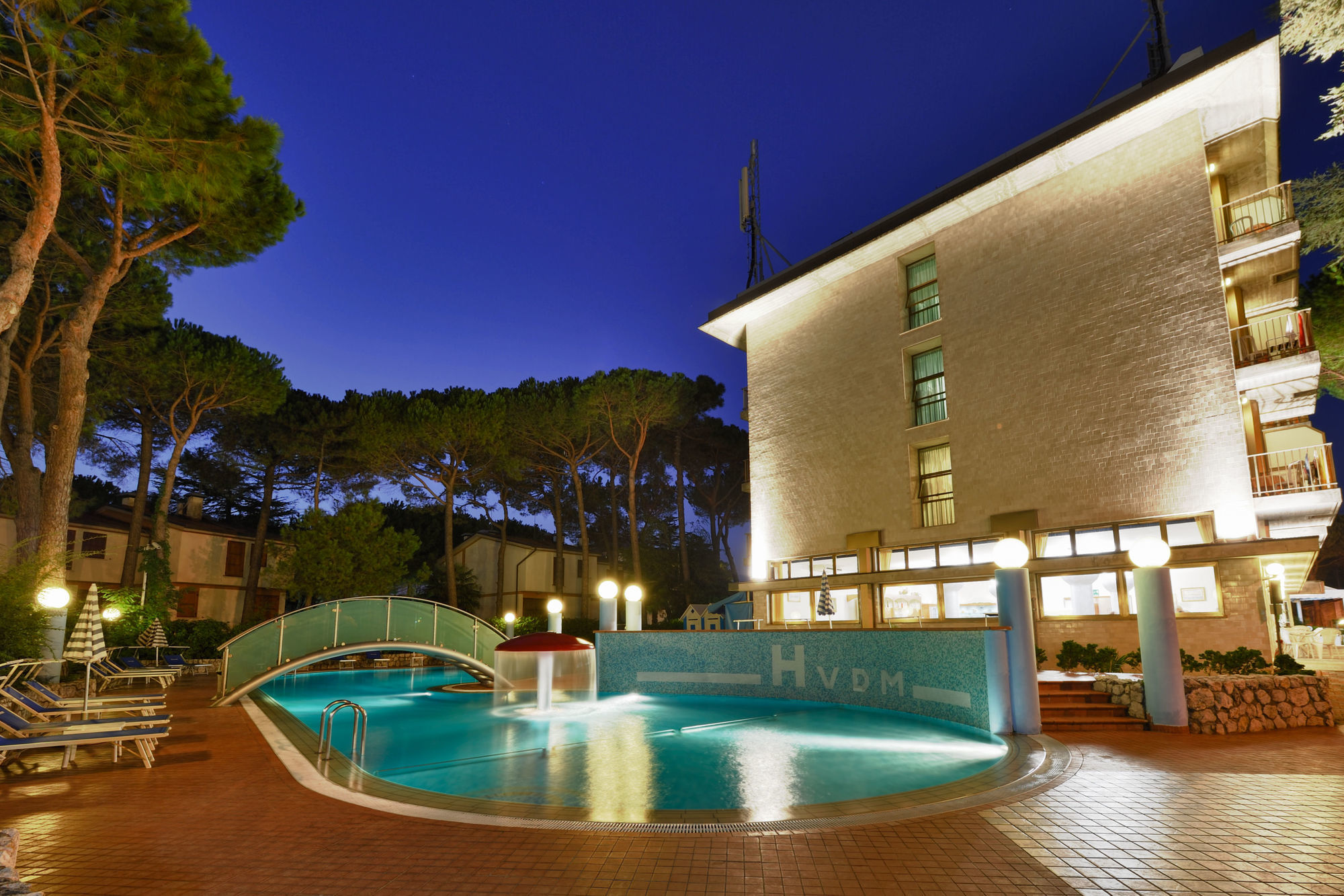 Hotel Vina De Mar Lignano Sabbiadoro Extérieur photo